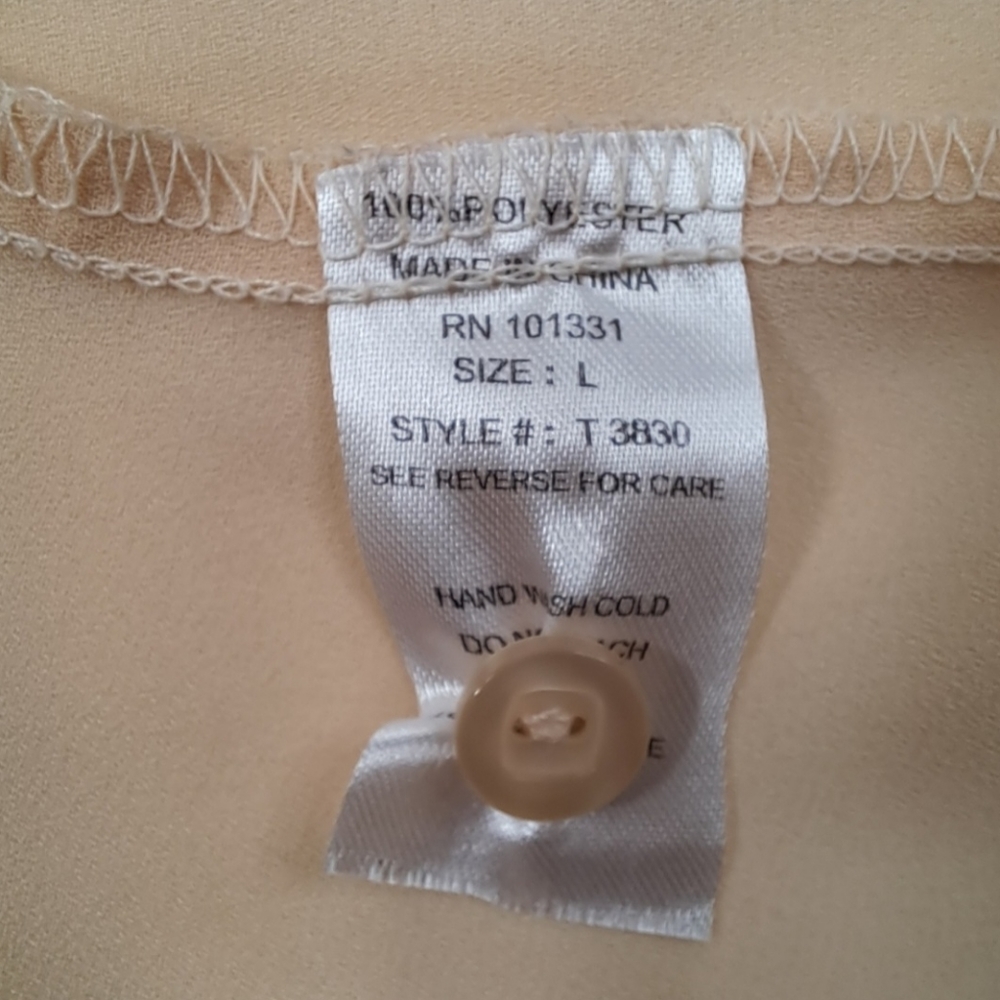 Charlotte Russe Women's Beige Sleeveless Ruffles Designs Button Blouse L - Picture 8 of 10